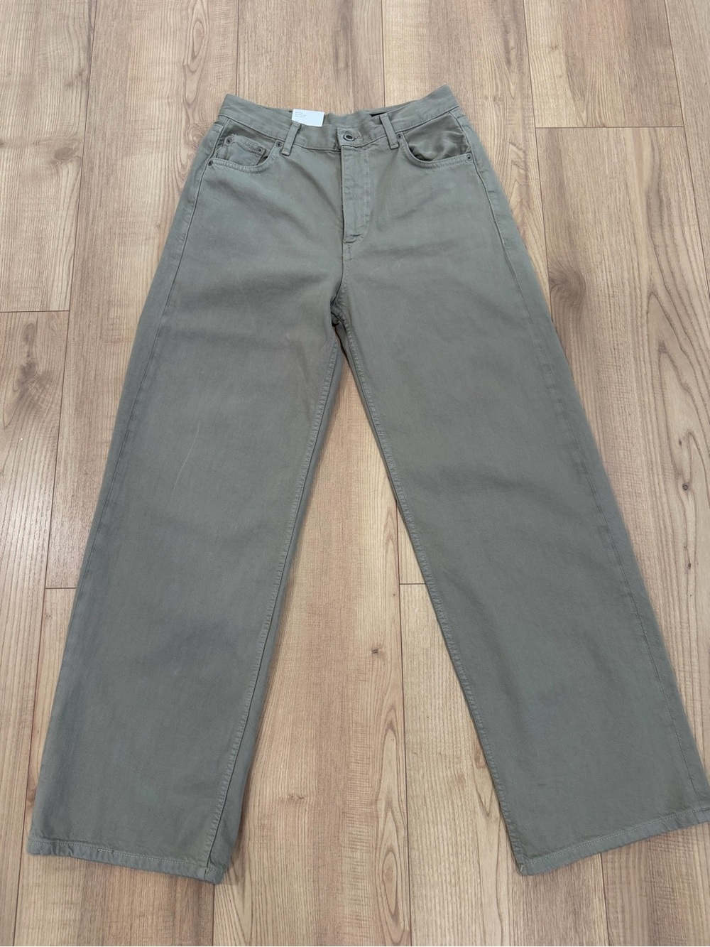Zara Wide-Leg Jeans in Olive
